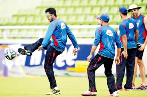 মুশফিকদের অনুশীলন আজ